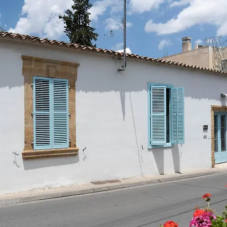 Resart Traditional House Отель Никосия