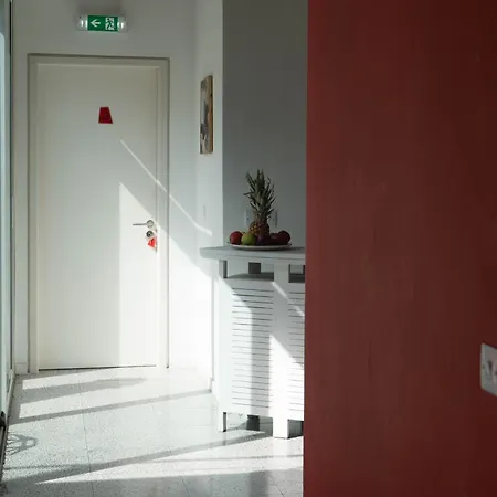 Resart Traditional House Отель *